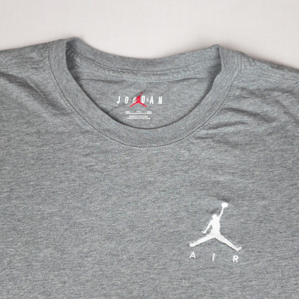 Jordan Air Jumpman T-Shirt Mens XXL Gray Embroidered Logo Short Sleeve Cotton